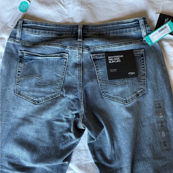 Silver Jeans, Boyfriend Mid Rise Slim Leg Jeans Size 31 Inseam 29 NWT - Picture 4 of 5
